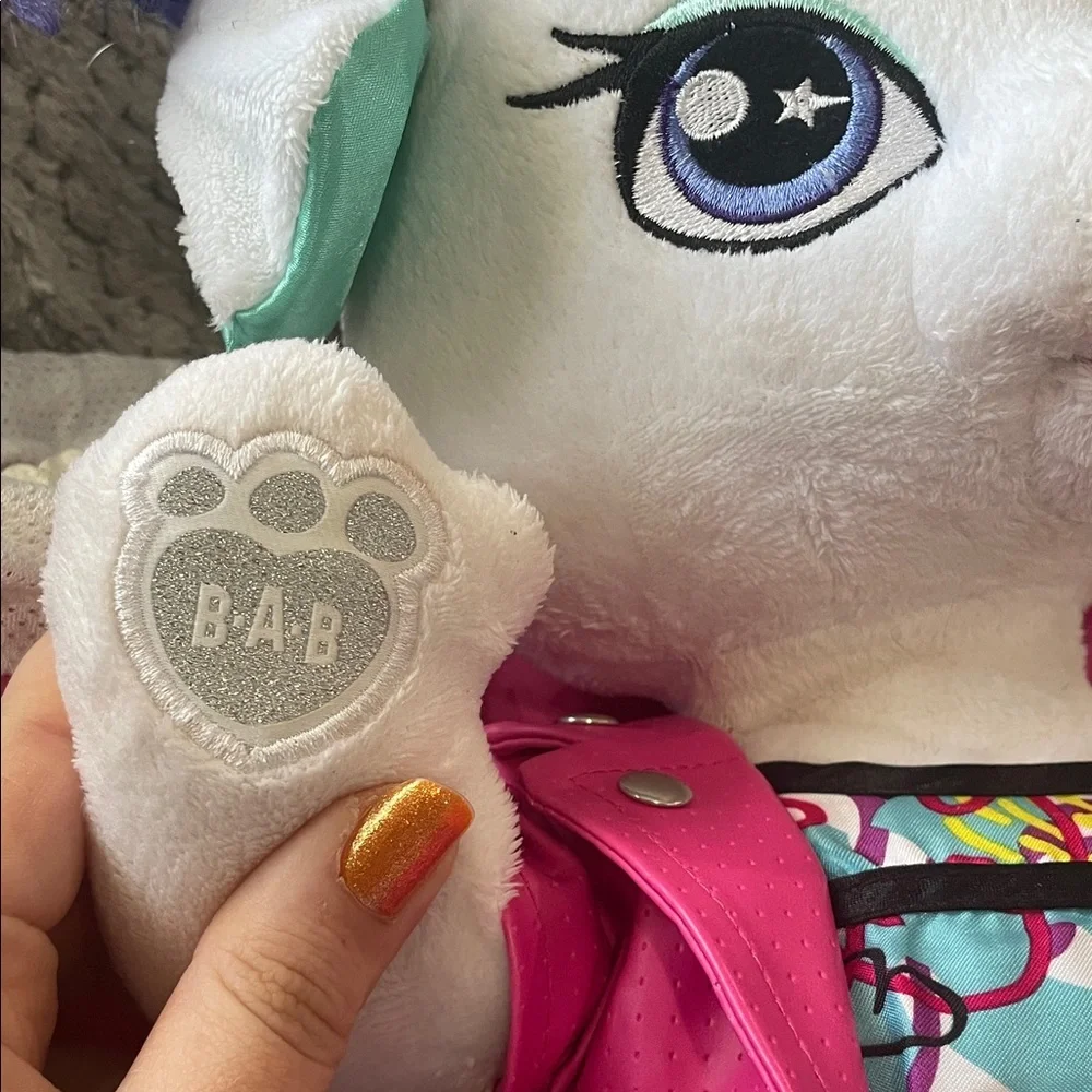 Build-A-Bear Honey Girls Stella with Carrying Bag - Picture 9 of 9
